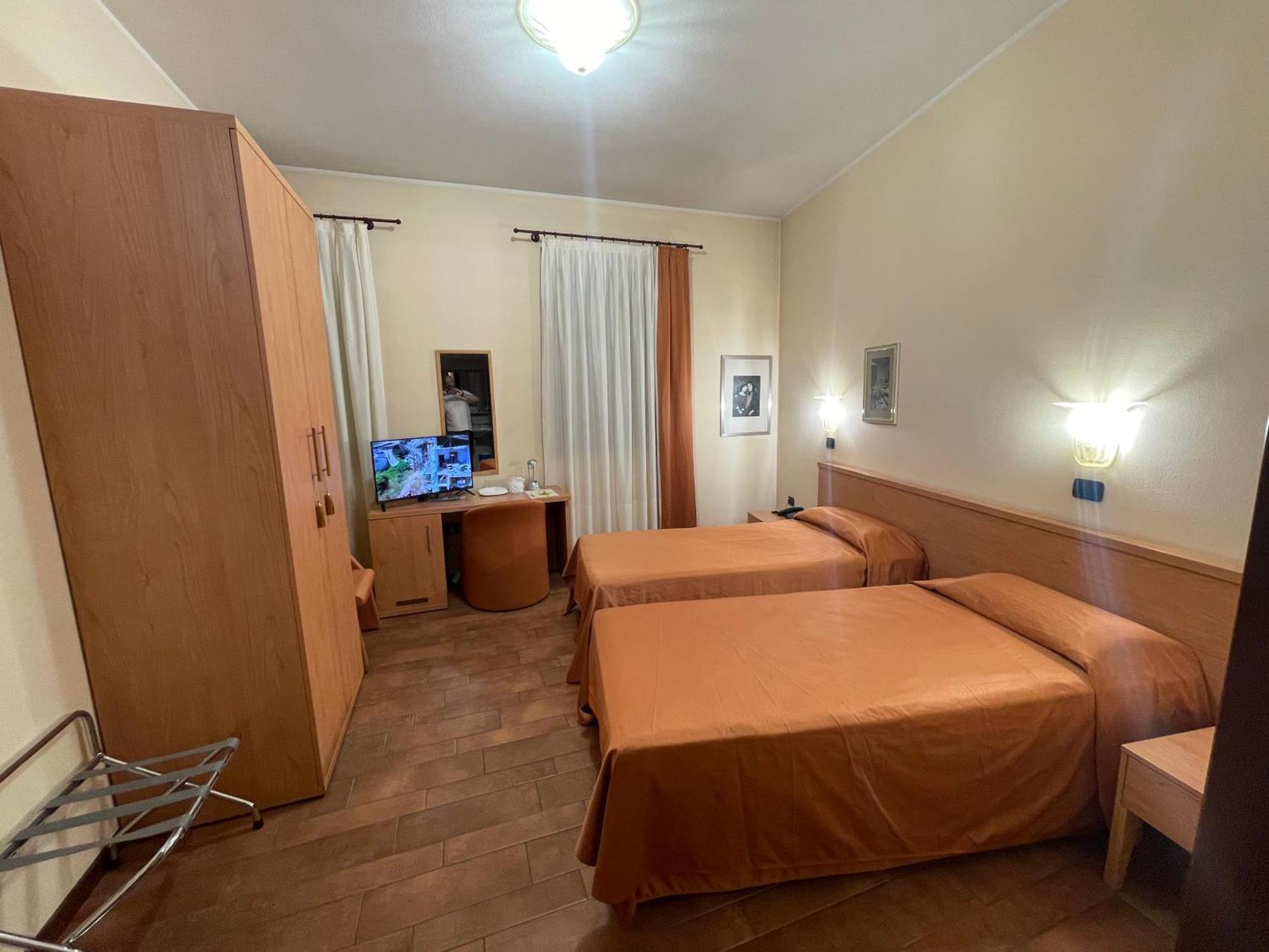 Hotel Ab Baretta Legnaro Екстериор снимка